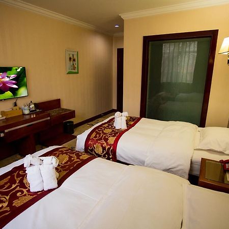 Zhangye Hotel Exterior photo